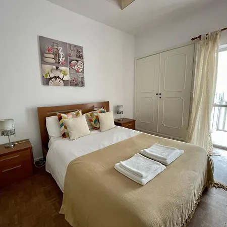 Yvonne By Refugio * كوستا دا كاباريكا